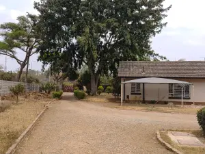 Commercial Property to Rent in Highlands