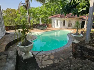 4 Bedroom House to Rent in Glen Lorne