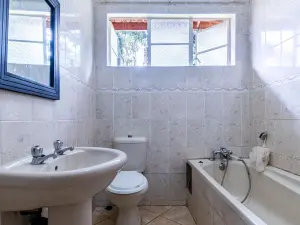 Townhouse/Complex/Cluster to Rent in Borrowdale