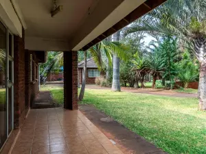 Townhouse/Complex/Cluster to Rent in Borrowdale