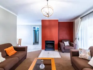 Townhouse/Complex/Cluster to Rent in Borrowdale