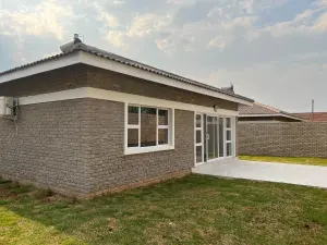 Townhouse/Complex/Cluster to Rent in Greendale
