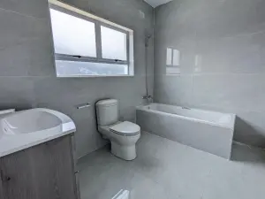 Townhouse/Complex/Cluster to Rent in Greendale North