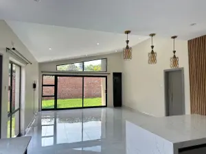 Townhouse/Complex/Cluster to Rent in Greendale