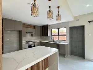 Townhouse/Complex/Cluster to Rent in Greendale