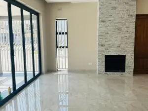 Flat/Apartment to Rent in Highlands