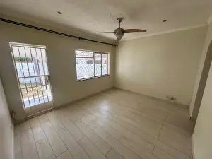 Townhouse/Complex/Cluster to Rent in Avondale