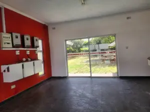 Commercial Property to Rent in Newlands