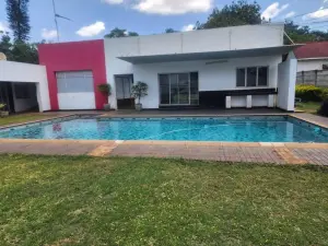 Commercial Property to Rent in Newlands