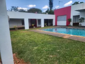 Commercial Property to Rent in Newlands