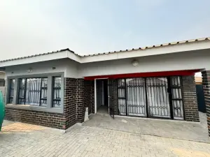 4 Bedroom House to Rent in Southview Park