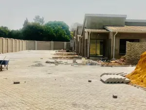 Townhouse/Complex/Cluster to Rent in Marlborough
