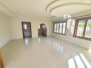 4 Bedroom House to Rent in Mount Pleasant