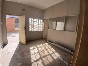 Industrial Property to Rent in Southerton