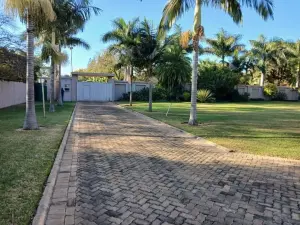 6 Bedroom House to Rent in Mount Pleasant