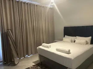 Townhouse/Complex/Cluster to Rent in Alexandra Park