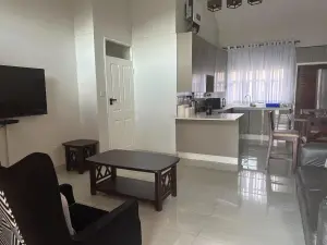 Townhouse/Complex/Cluster to Rent in Alexandra Park