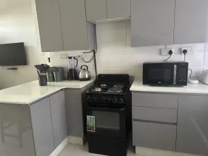 Townhouse/Complex/Cluster to Rent in Alexandra Park
