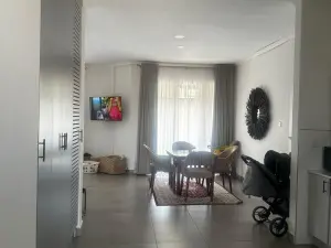Townhouse/Complex/Cluster to Rent in Arlington