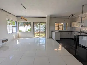 Townhouse/Complex/Cluster to Rent in Newlands