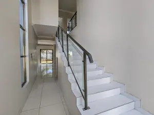Townhouse/Complex/Cluster to Rent in Newlands