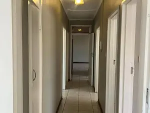 4 Bedroom House to Rent in Glen Lorne