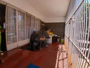 Flat/Apartment to Rent in Avondale