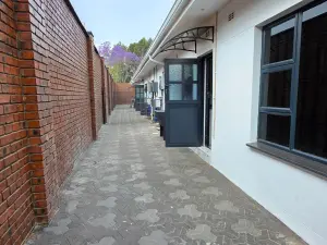 2 Bedroom Cottage/Garden Flat to Rent in Mount Pleasant