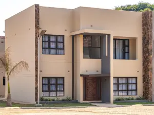 Townhouse/Complex/Cluster to Rent in Mount Pleasant