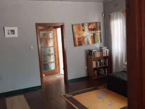 3 Bedroom House to Rent in Meyrick Park