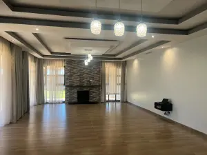4 Bedroom House to Rent in Mount Pleasant Heights