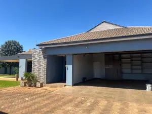 4 Bedroom House to Rent in Mount Pleasant Heights