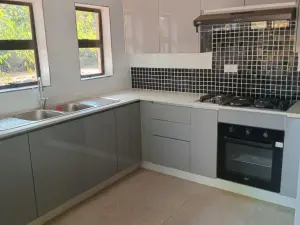 3 Bedroom Cottage/Garden Flat to Rent in Vainona