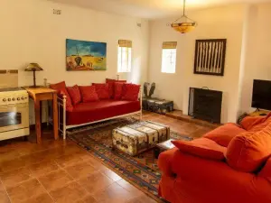 1 Bedroom Cottage/Garden Flat to Rent in Greystone Park