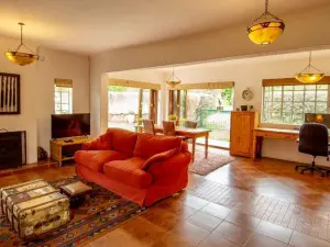 1 Bedroom Cottage/Garden Flat to Rent in Greystone Park