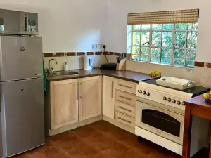 1 Bedroom Cottage/Garden Flat to Rent in Greystone Park