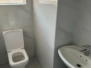 Flat/Apartment to Rent in Madokero Estates