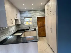 Flat/Apartment to Rent in Madokero Estates