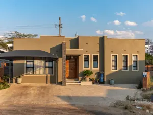 Townhouse/Complex/Cluster for Sale