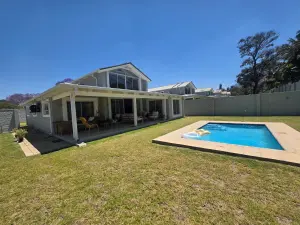 Townhouse/Complex/Cluster to Rent in Newlands