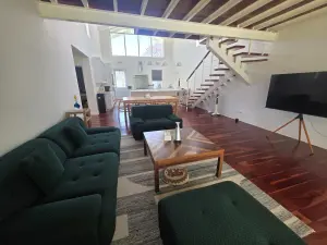 Townhouse/Complex/Cluster to Rent in Newlands