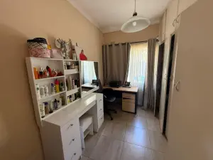 Townhouse/Complex/Cluster to Rent in Avondale West