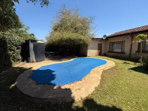 Townhouse/Complex/Cluster to Rent in Avondale West