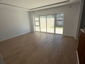 Townhouse/Complex/Cluster to Rent in Greendale North