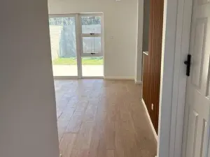 Townhouse/Complex/Cluster to Rent in Greendale North