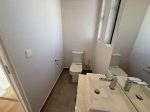 Townhouse/Complex/Cluster to Rent in Newlands