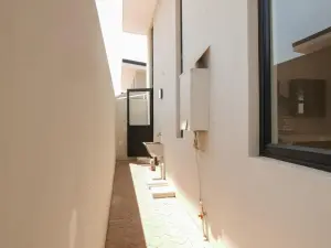 Townhouse/Complex/Cluster to Rent in Newlands