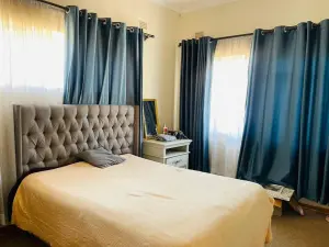 Townhouse/Complex/Cluster to Rent in Mount Pleasant