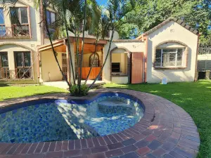 Townhouse/Complex/Cluster to Rent in Newlands