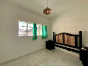 Flat/Apartment to Rent in Avenues